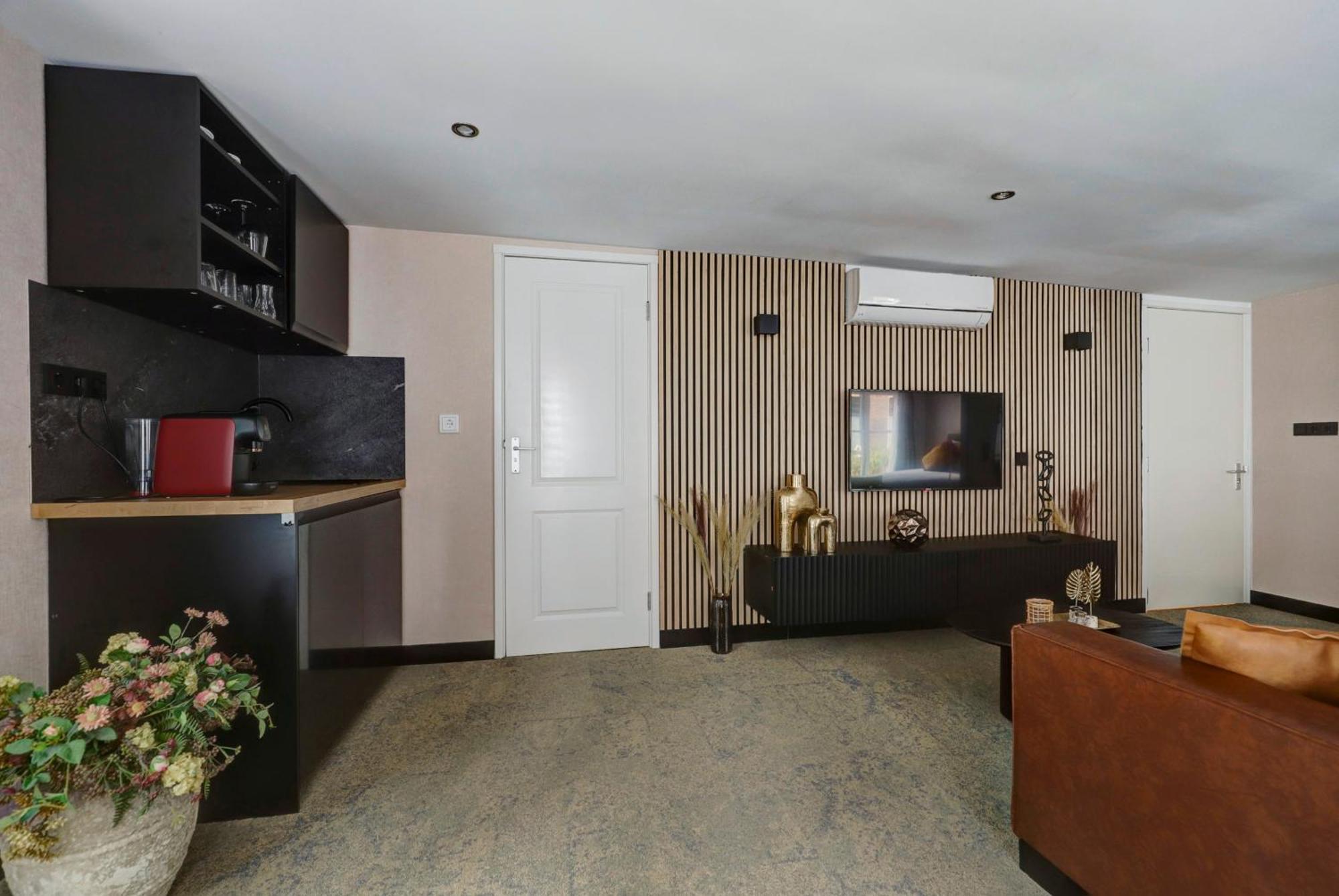 Hotel Buren Buren  Luaran gambar