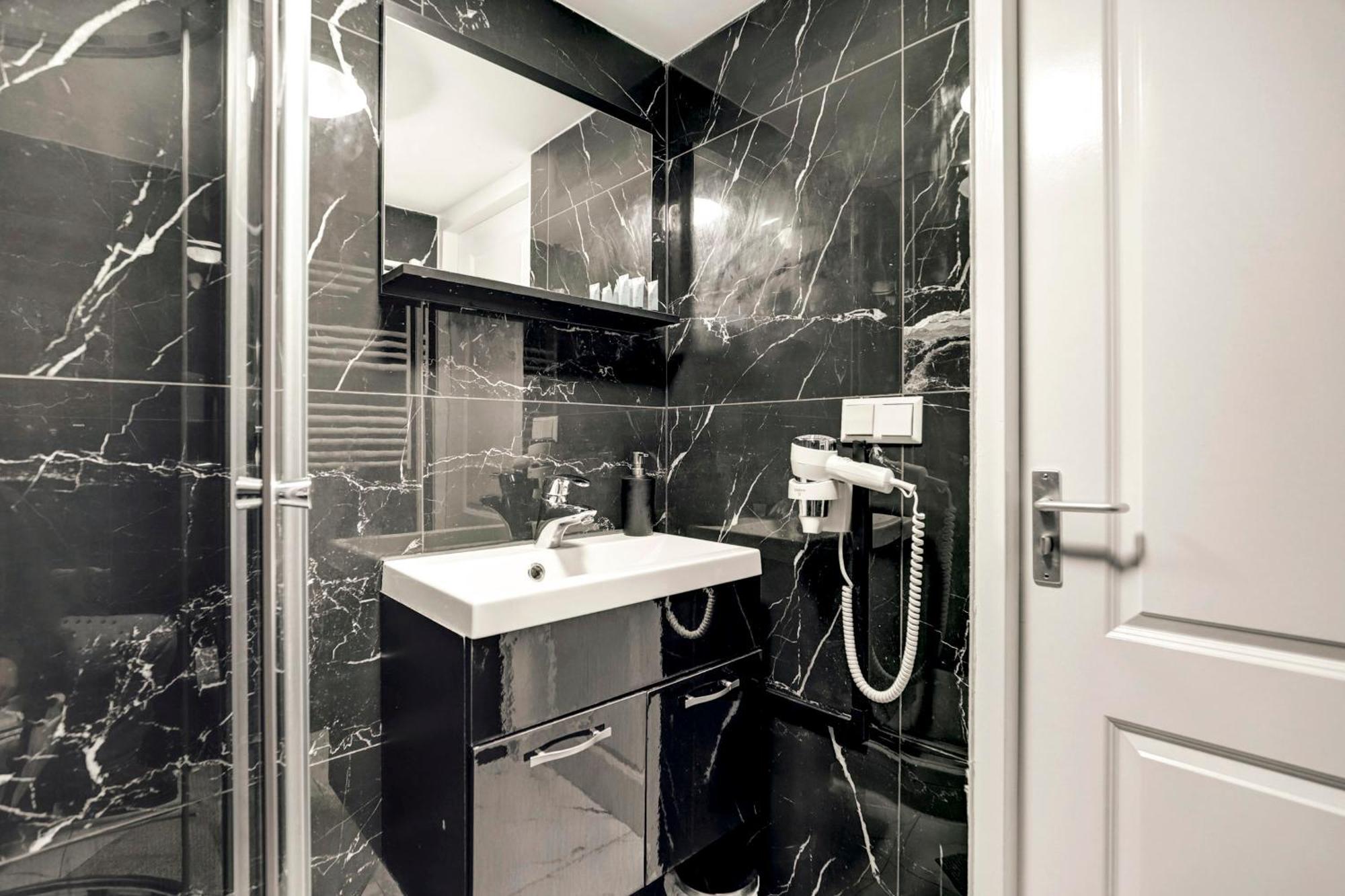 Hotel Buren Buren  Luaran gambar